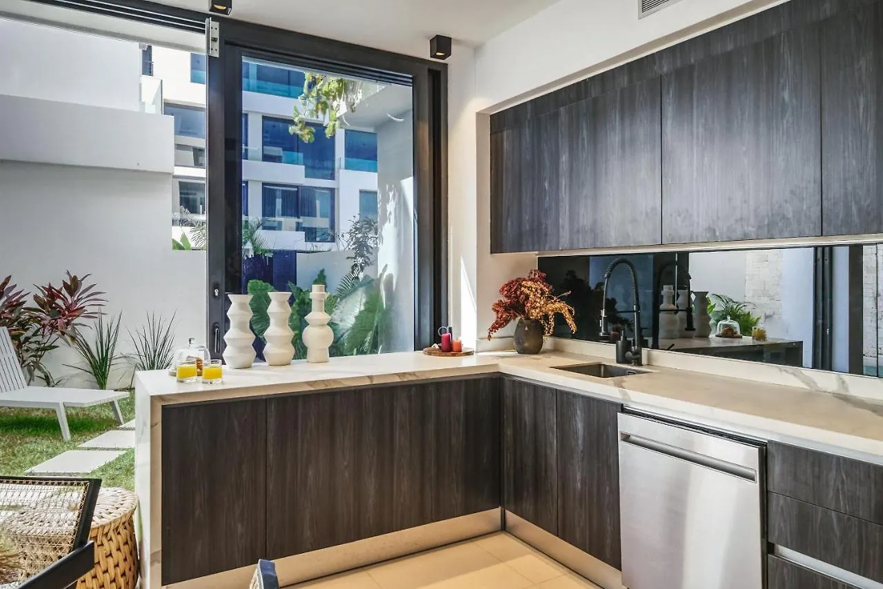 2Br Coworking Freestanding Bathtub Private Pool Apartment Tulum
